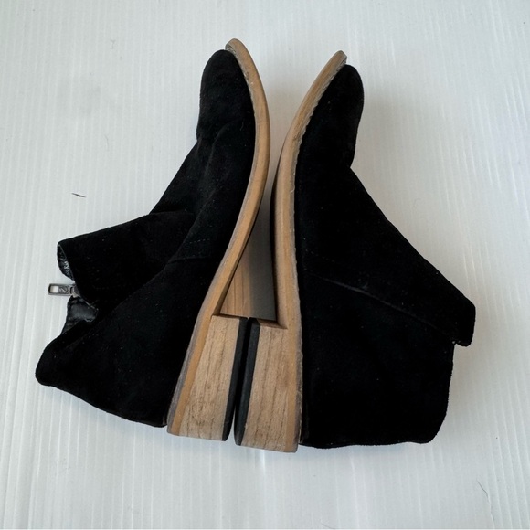 Seven7 Black Suede Footwear - Picture 4 of 10
